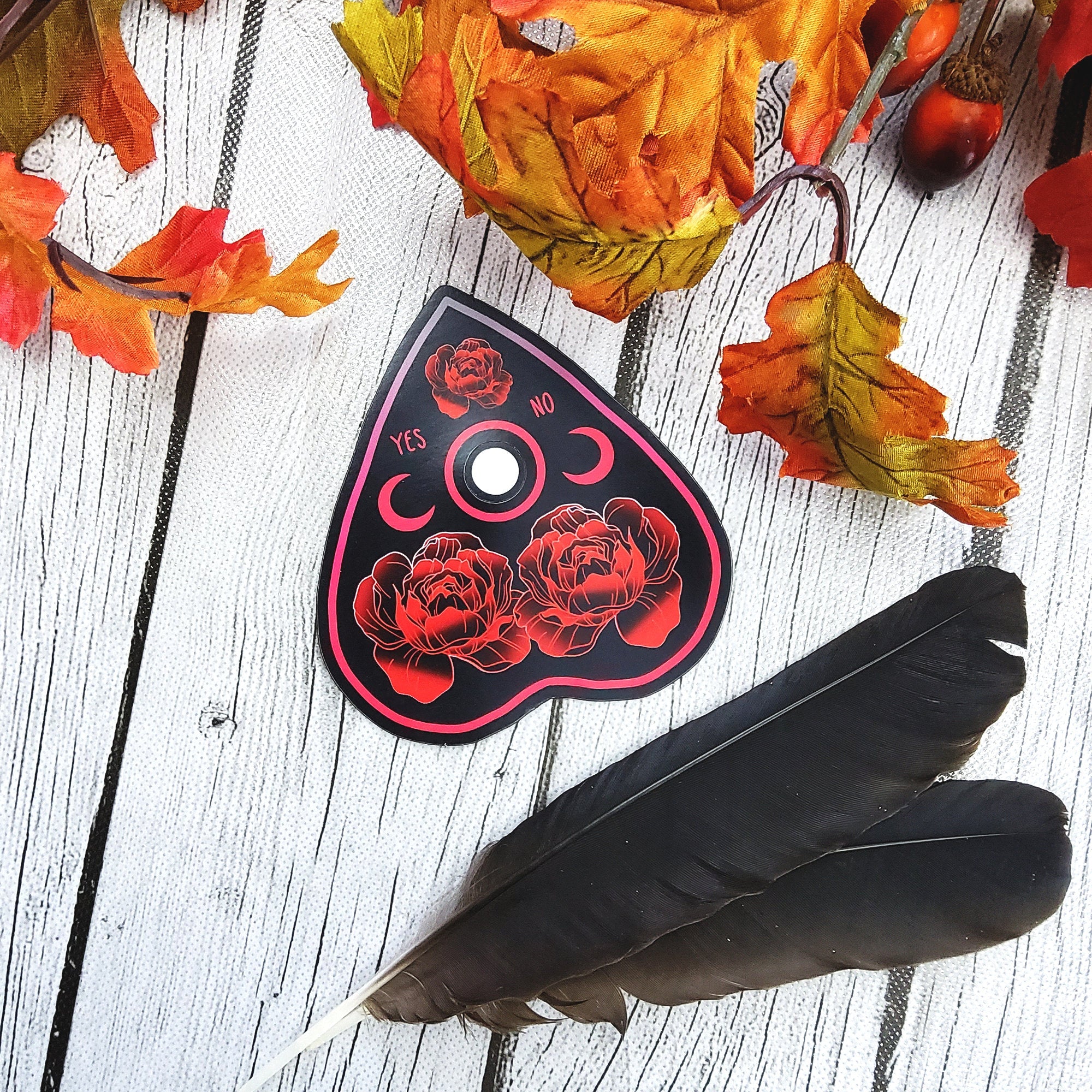 MAGNET: Black Planchette with Red Roses Magnet , Black Planchette Magnet , Planchette and Roses Magnet , Red Roses Magnet
