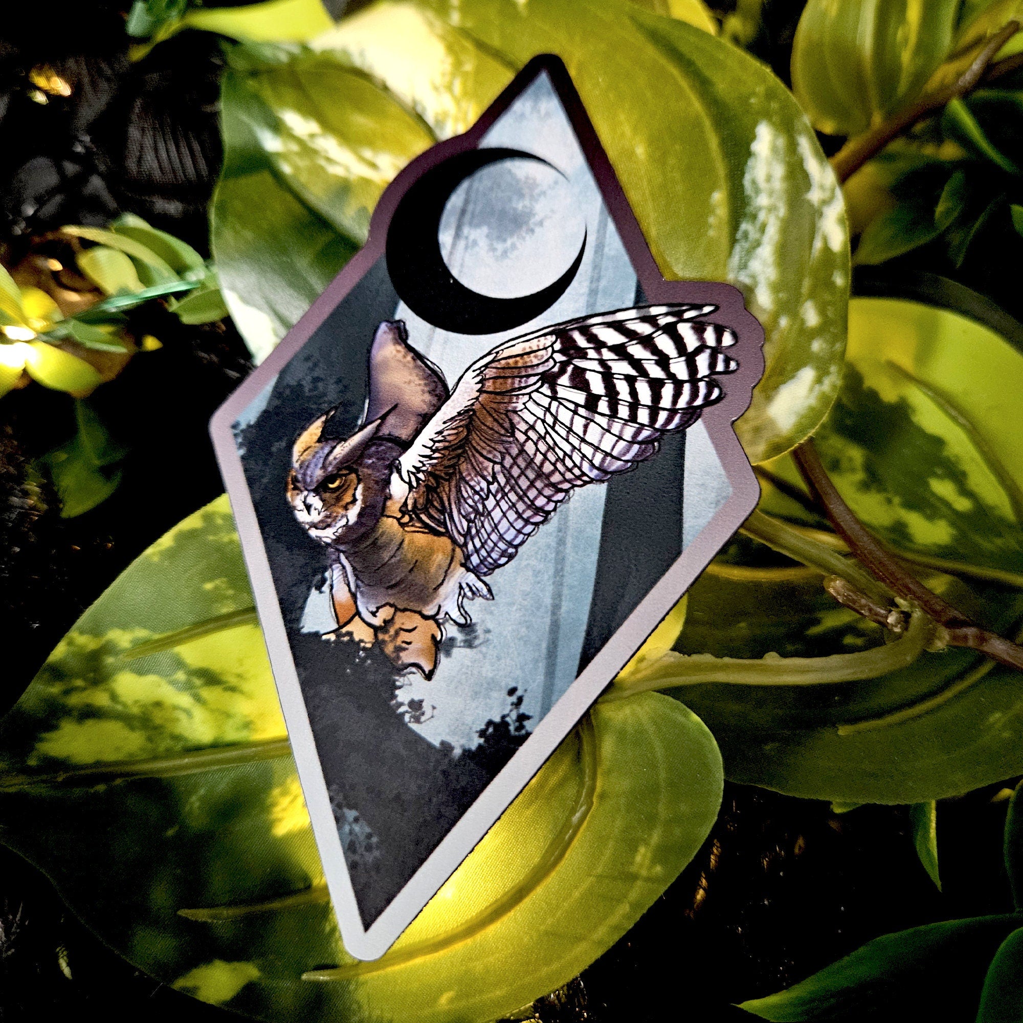 MAGNET: Horned Owl and Misty Forest , Misty Forest and Horned Owl Decorative Magnet , Owl and Forest Decor Magnet , Horned Owl Magnet