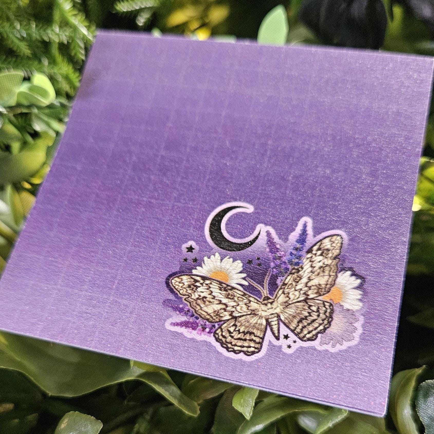 STICKY NOTES: White Witch Moth with Lavender and Daisies Acornandcrowstudio