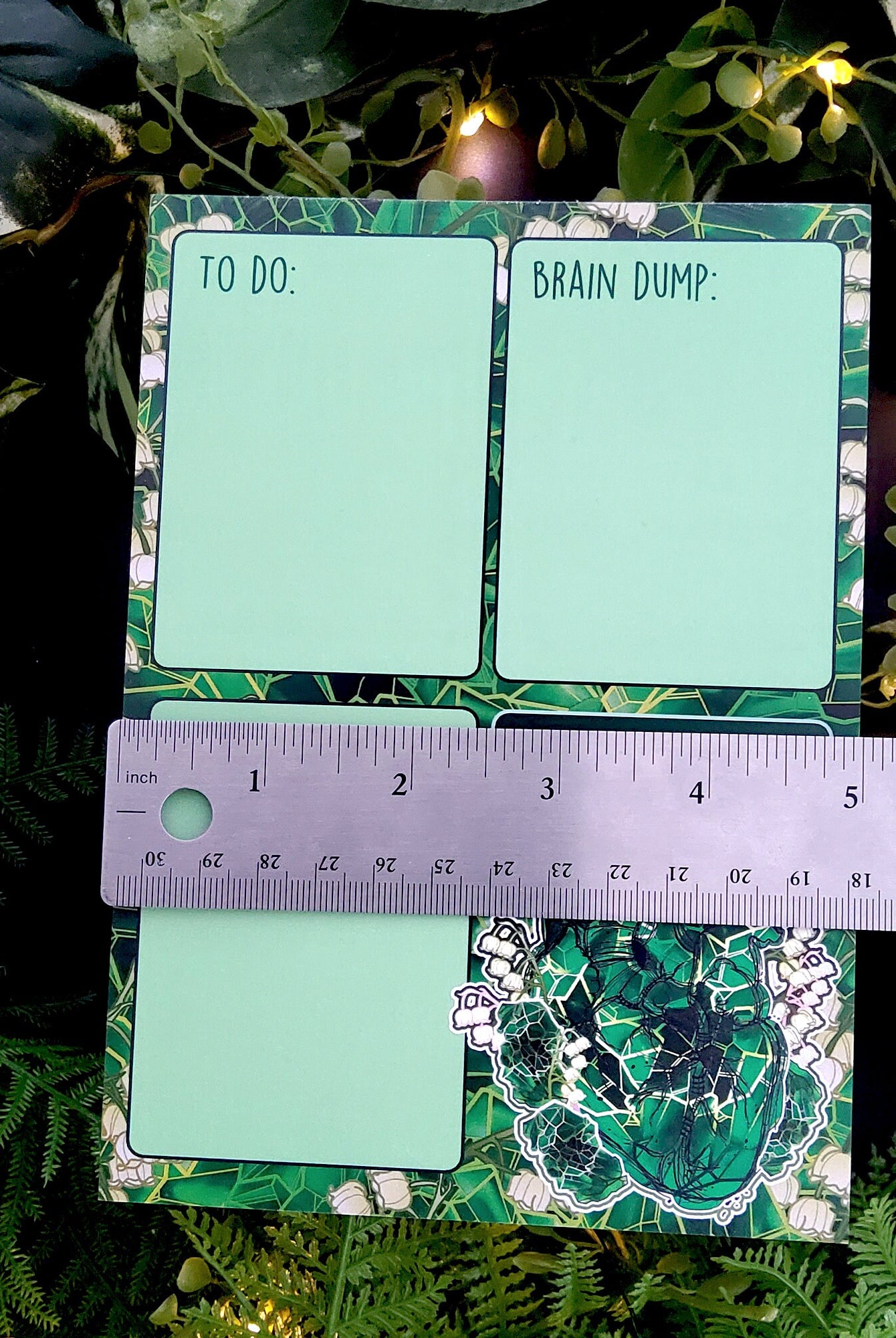 BRAIN DUMP NOTEPAD: Emerald Crystal To Do List , Green Crystal Notepad , Emerald Crystal To Do Notepad , Emerald Green Crystal Stationary