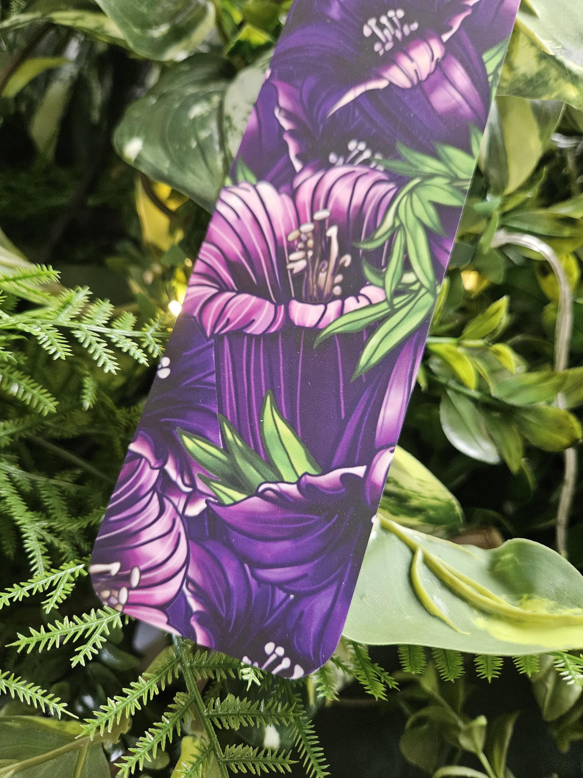 BOOKMARK: Belladonna Flowers Acornandcrowstudio